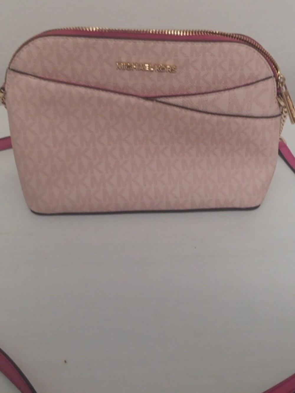 Michael Kors Light Pink Signature Crossbody with Gold Hardware